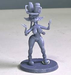 Goblin Jenny Barmaid topless (75mm)